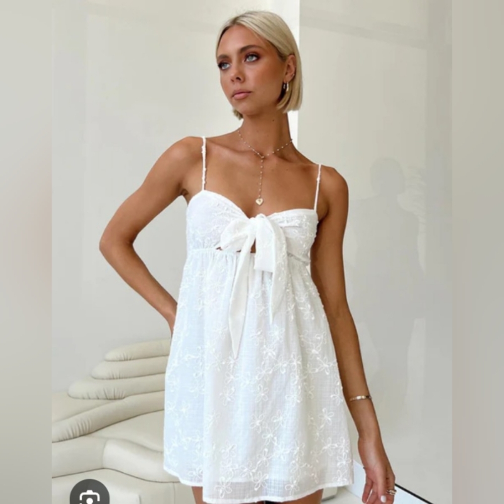 PRINCESS POLLY Granno White Mini Dress with Bow NWT  8